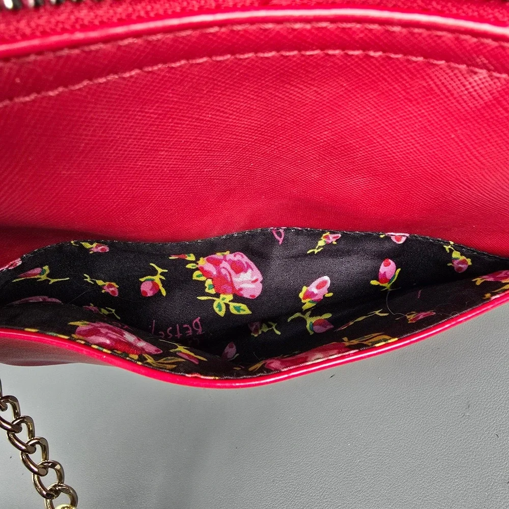 Betsey Johnson betsey johnson